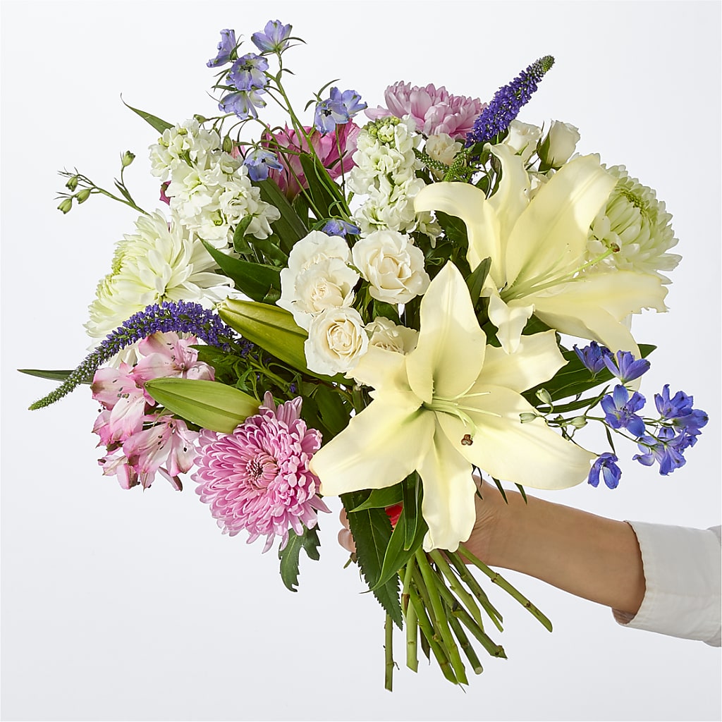 Winter Celebration Bouquet – Flowerama #186, Oklahoma City OK