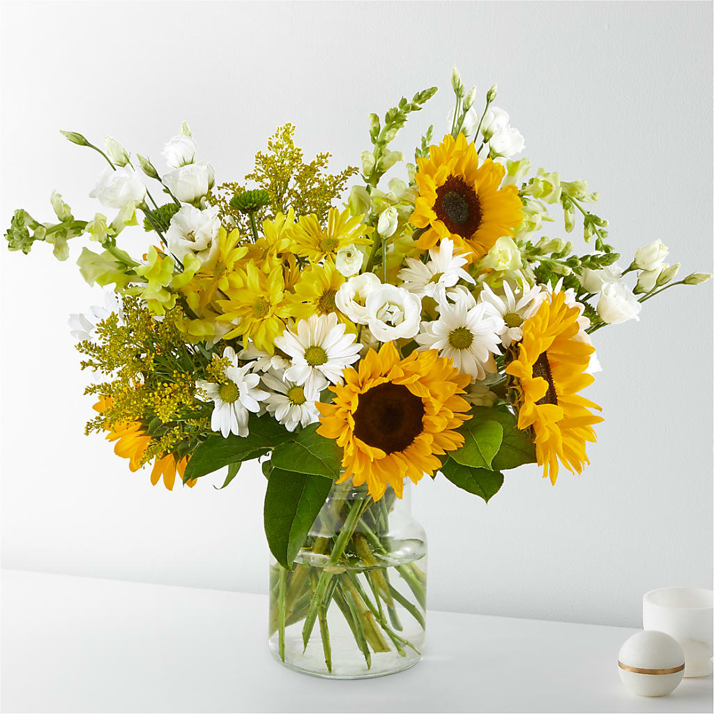 Hello Sunshine Bouquet – Flowerama #186, Oklahoma City OK