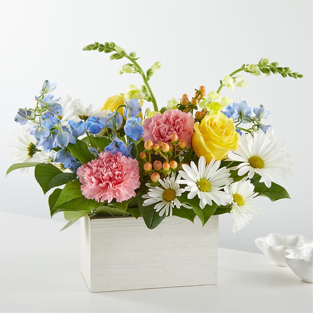 Sun Salutation Box Bouquet – Flowerama #186, Oklahoma City OK