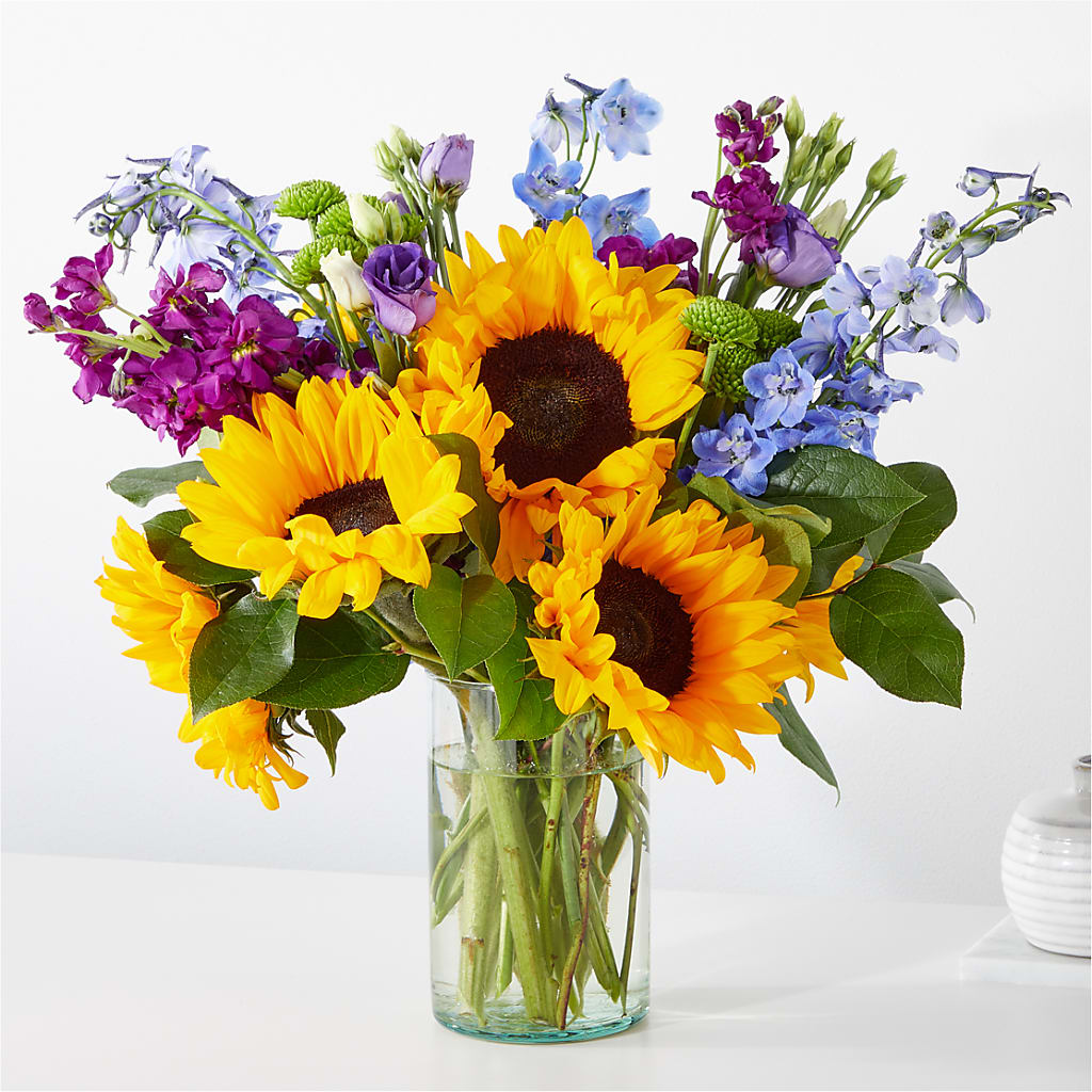 Catching Rays Bouquet – Flowerama #186, Oklahoma City OK