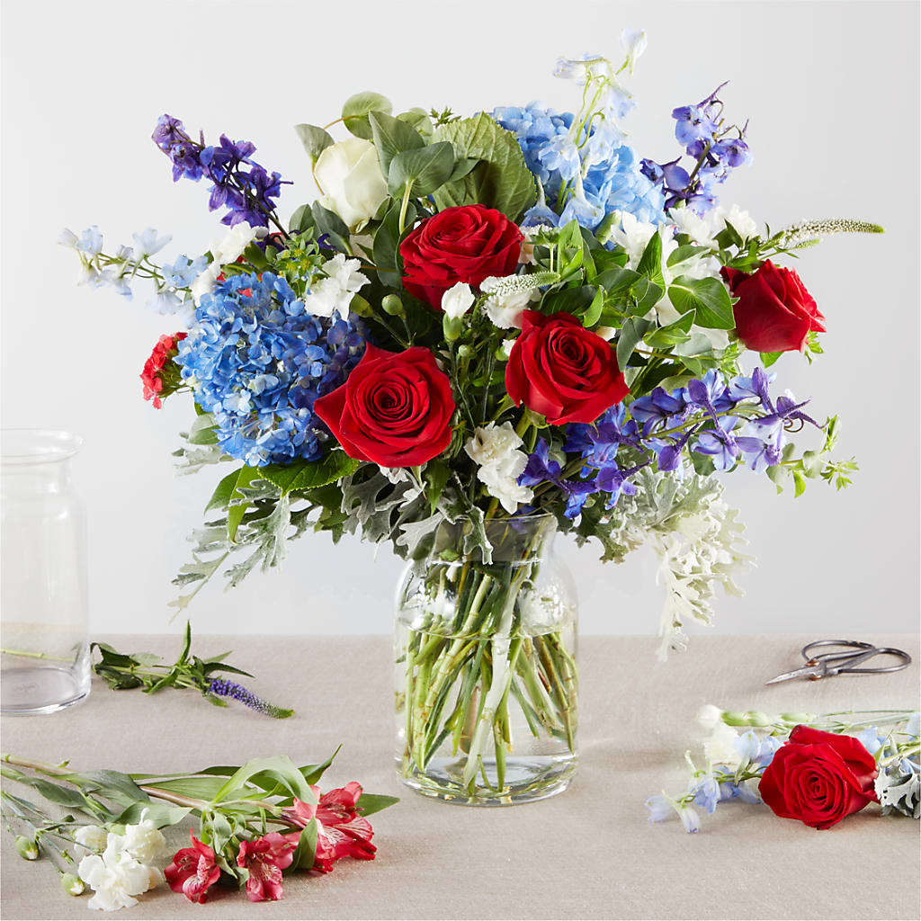 Star Spangled - A Florist Original – Flowerama #186, Oklahoma City OK