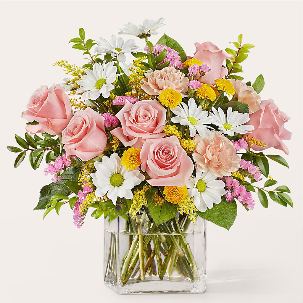 Country Cottage Bouquet – Flowerama #186, Oklahoma City OK