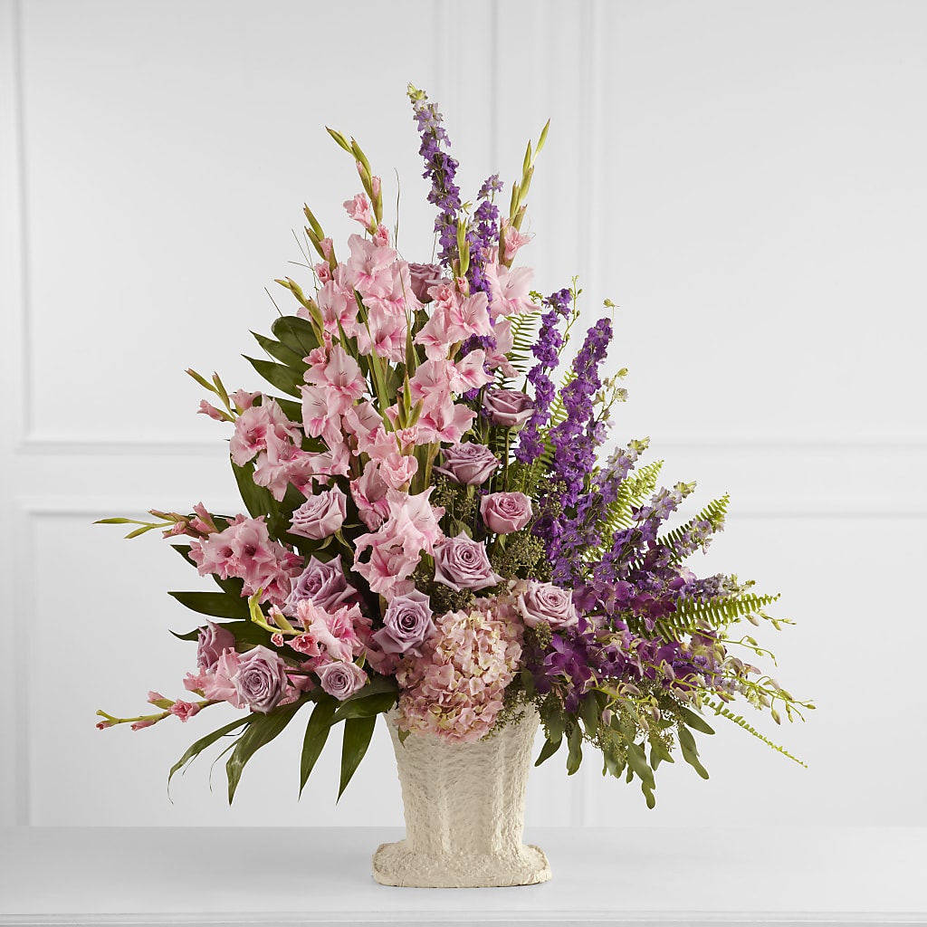 Flowing Garden Arrangement – Flowerama #186, Oklahoma City OK