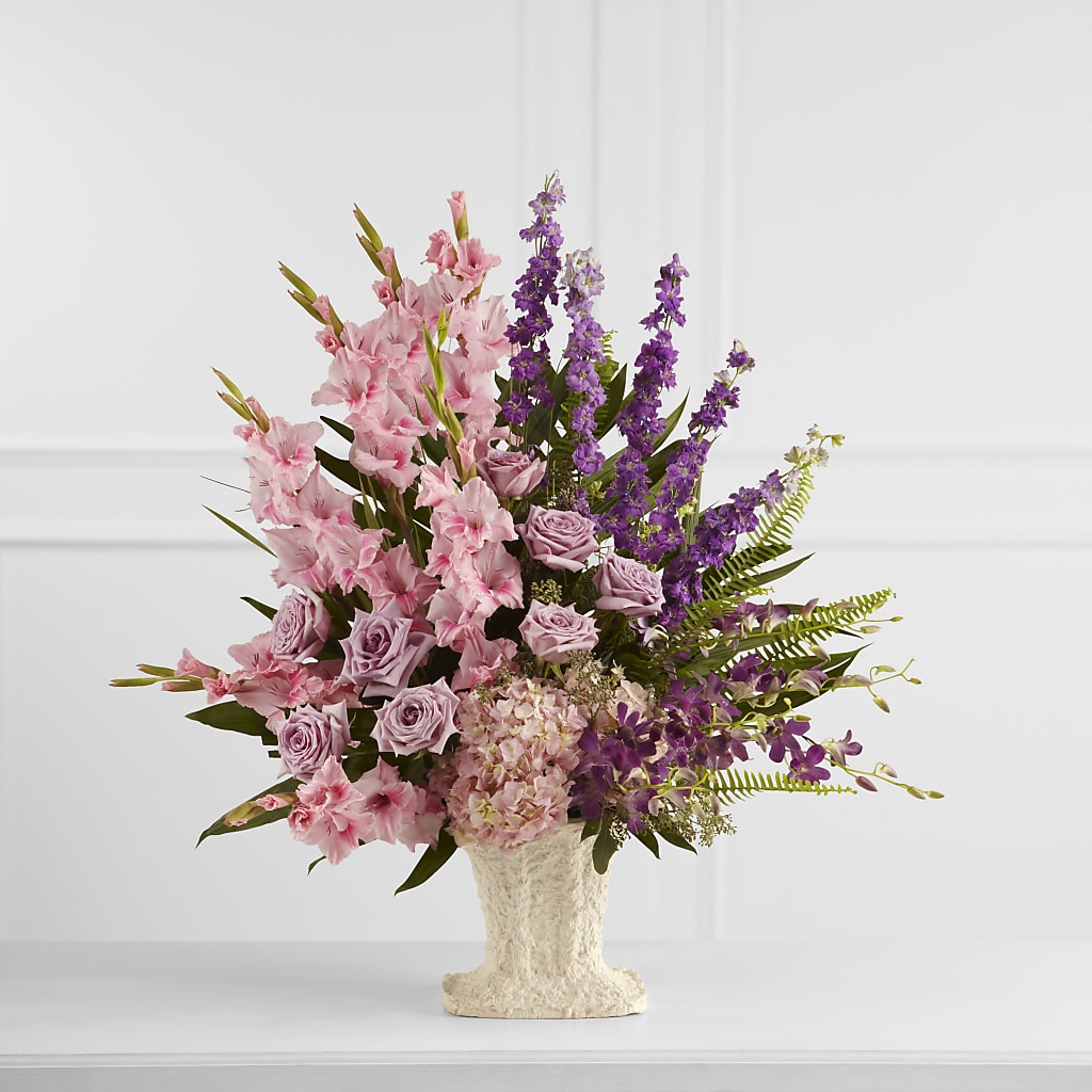 Flowing Garden Arrangement – Flowerama #186, Oklahoma City OK