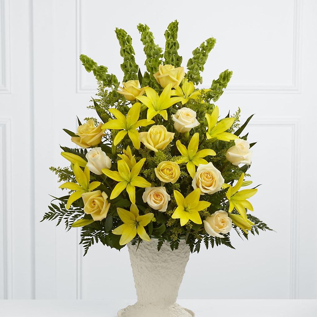 Golden Memories Arrangement – Flowerama #186, Oklahoma City OK