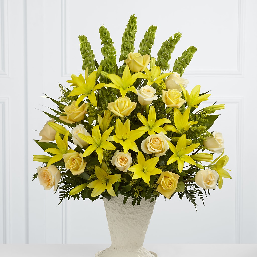 Golden Memories Arrangement – Flowerama #186, Oklahoma City OK