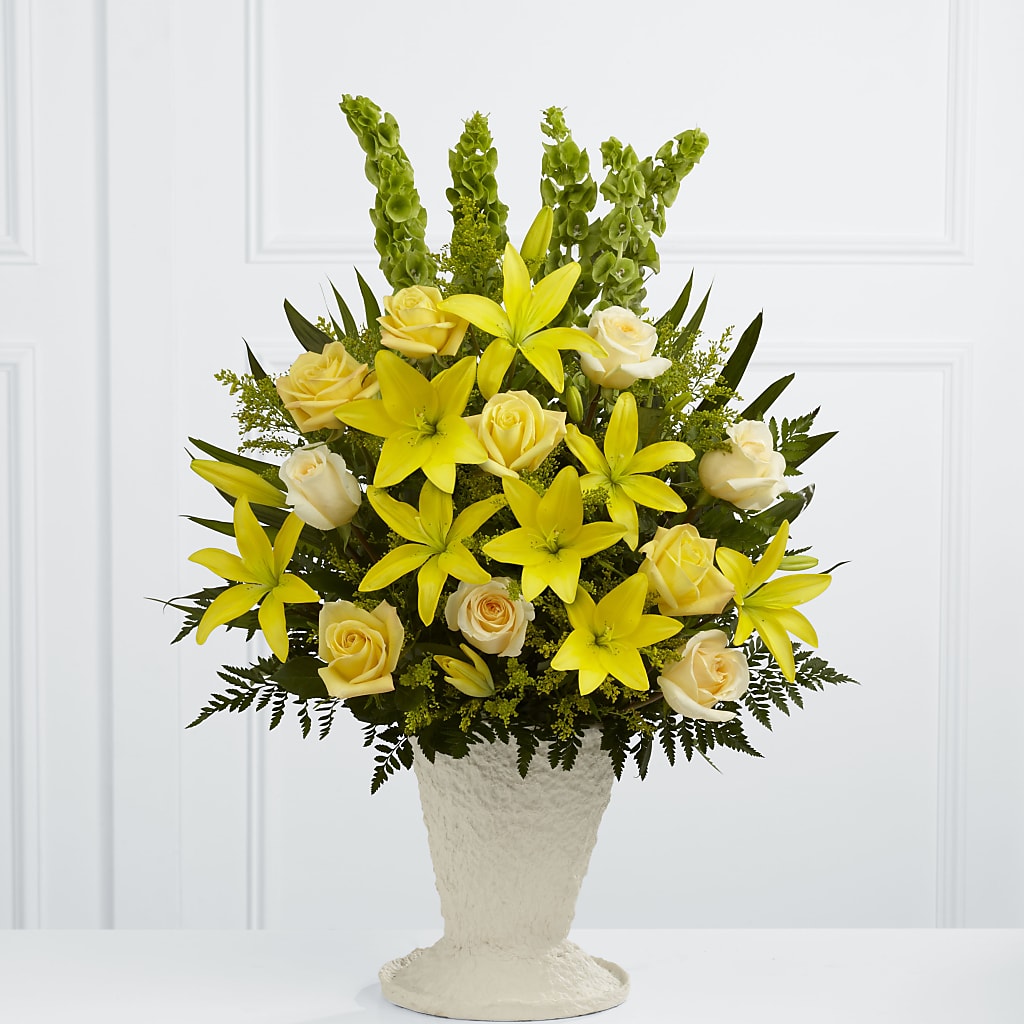Golden Memories Arrangement – Flowerama #186, Oklahoma City OK
