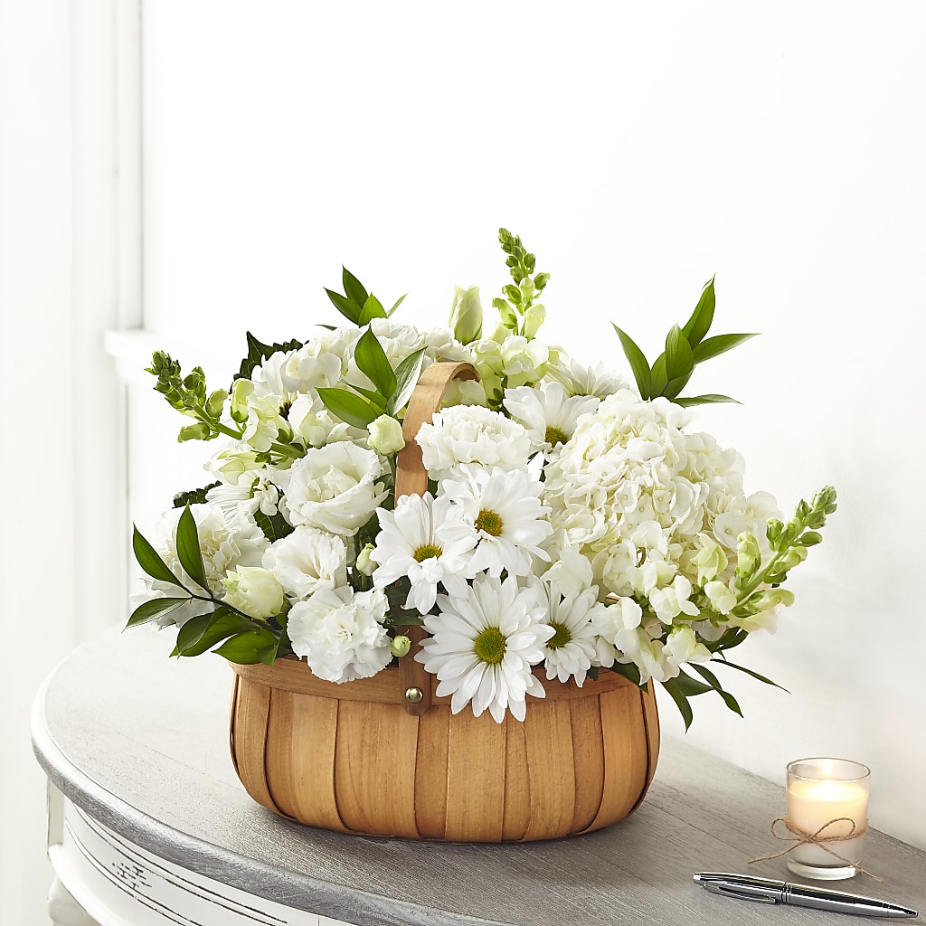 Pure Ivory Basket – Flowerama #186, Oklahoma City OK