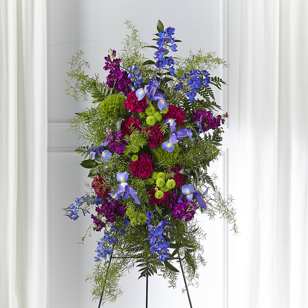 Heavenly Skies Standing Spray – Flowerama #186, Oklahoma City OK