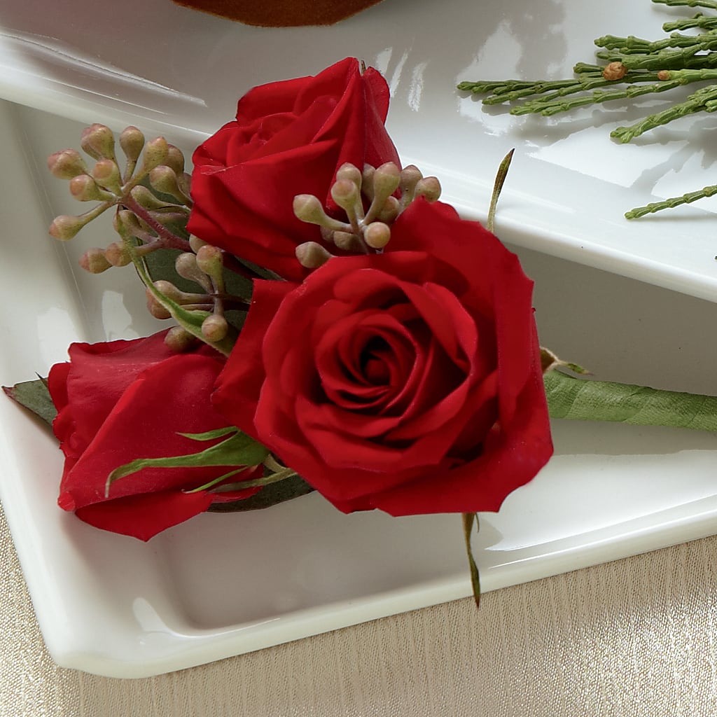 Red Spray Rose Boutonniere – Flowerama #186, Oklahoma City OK
