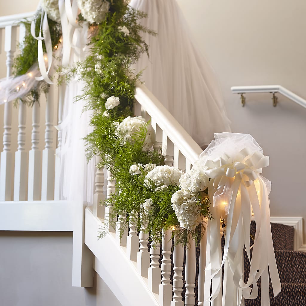 Champagne Dreams Garland – Flowerama #186, Oklahoma City OK