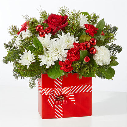 Presents Under the Tree Bouquet –  Flowerama #186, Oklahoma City OK