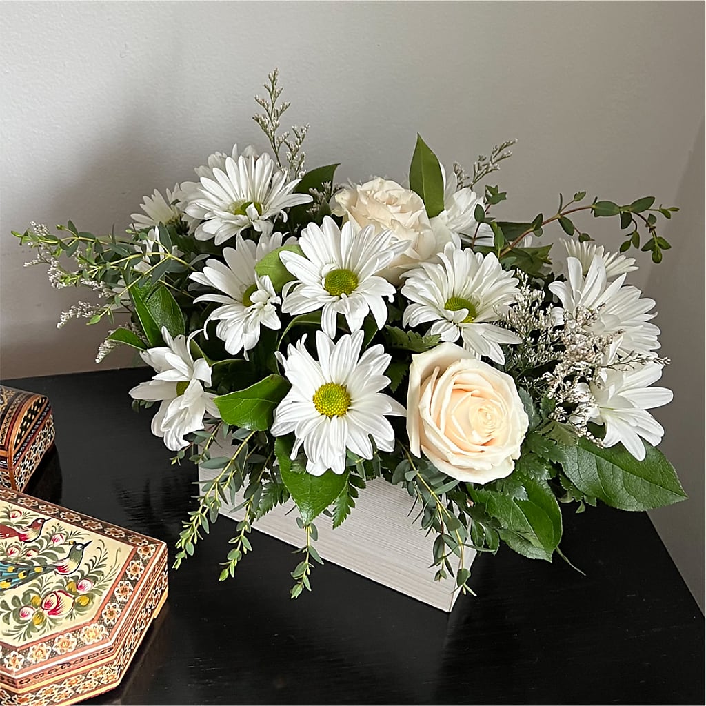 Fresh Linen Box Bouquet –  Flowerama #186, Oklahoma City OK
