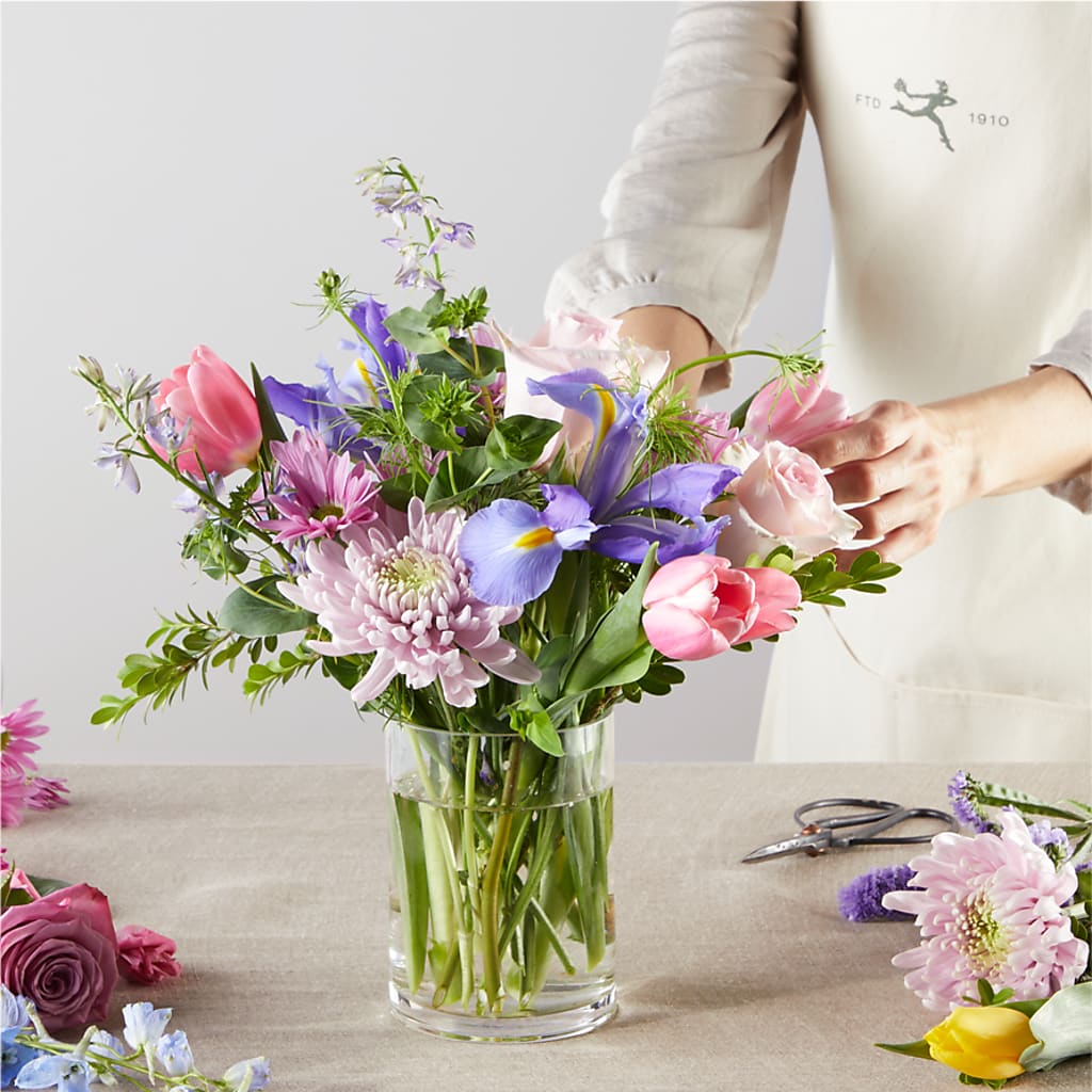 Pastel Tradition - A Florist Original –  Flowerama #186, Oklahoma City OK