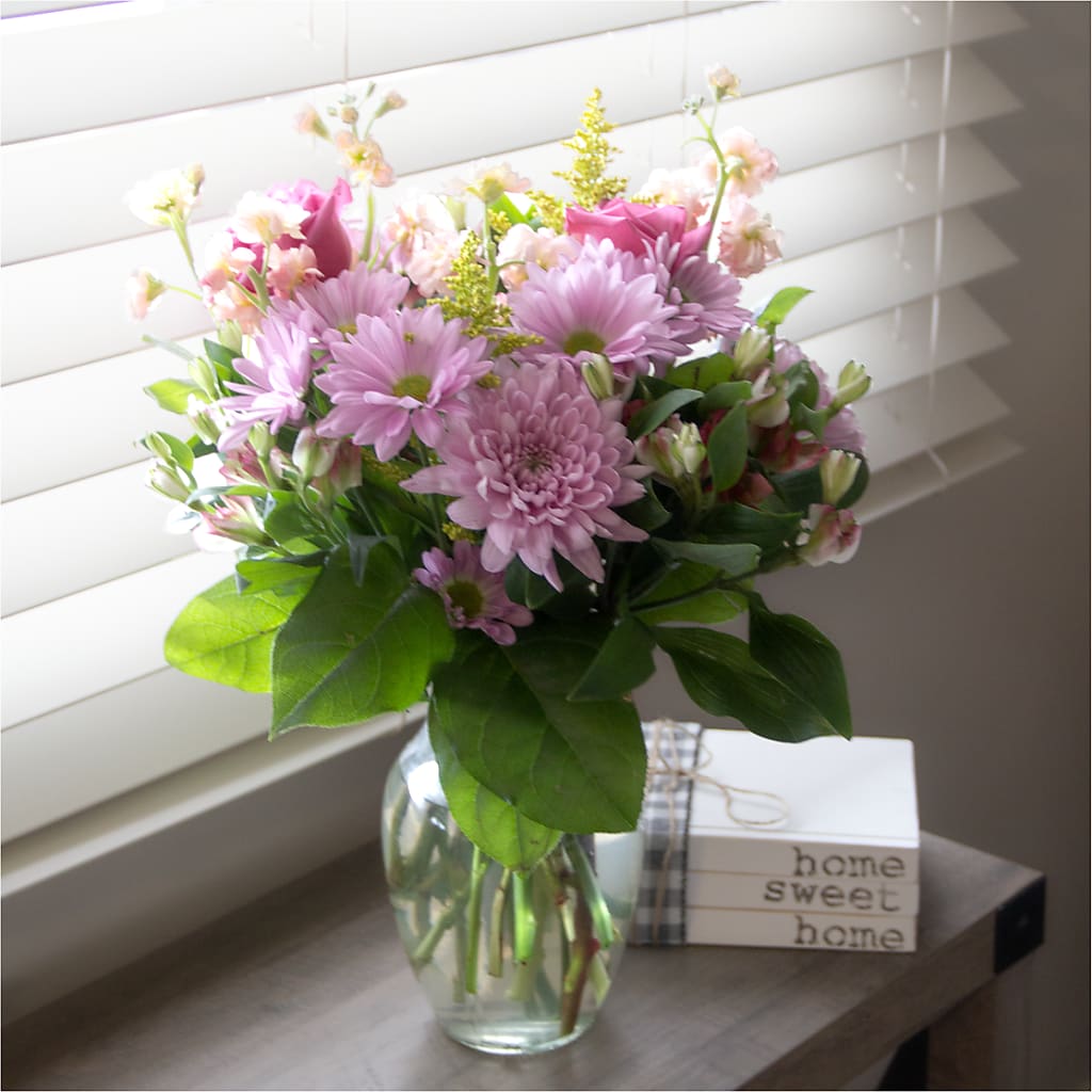 Pastel Tradition - A Florist Original –  Flowerama #186, Oklahoma City OK