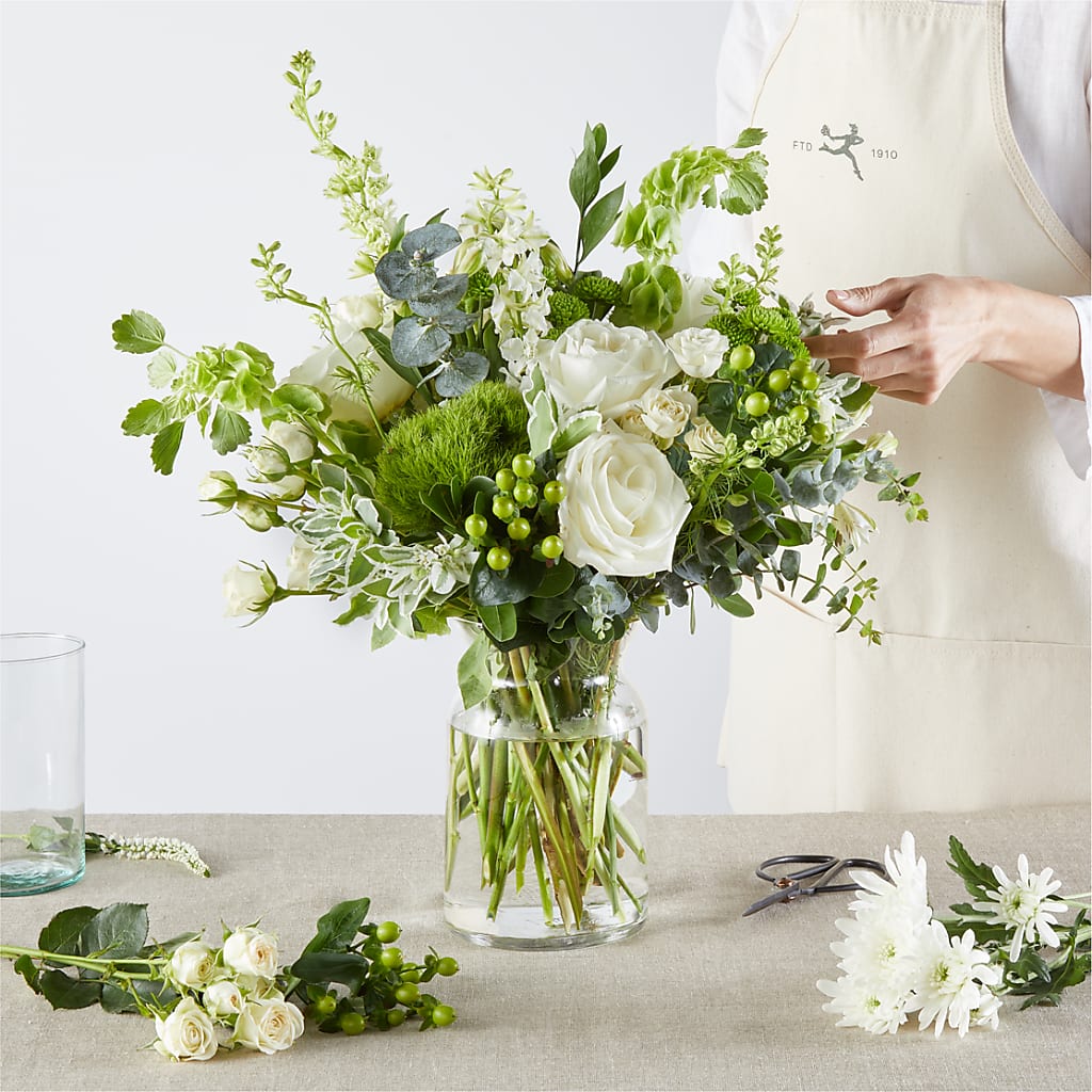 Irish Garden - A Florist Original –  Flowerama #186, Oklahoma City OK
