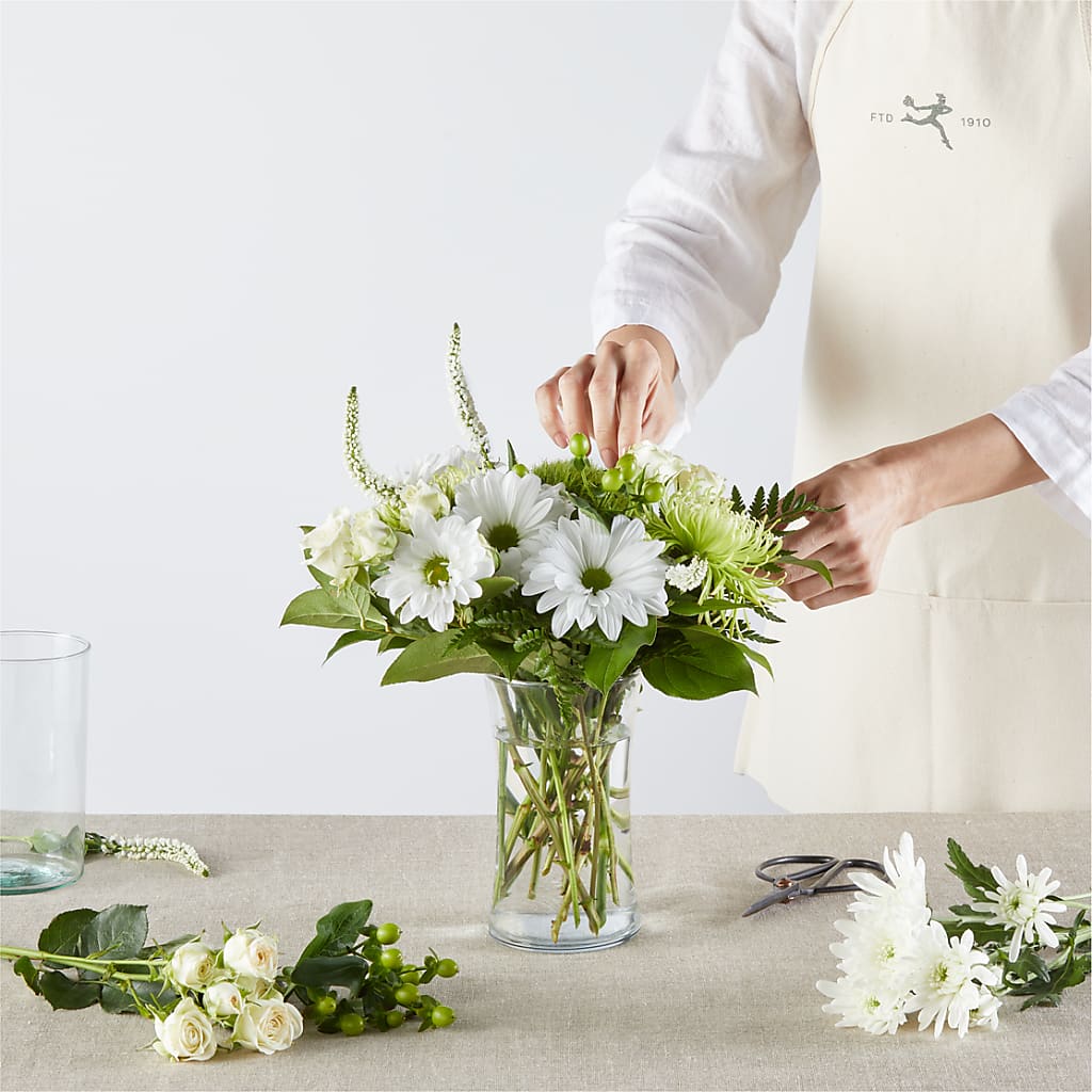Irish Garden - A Florist Original –  Flowerama #186, Oklahoma City OK