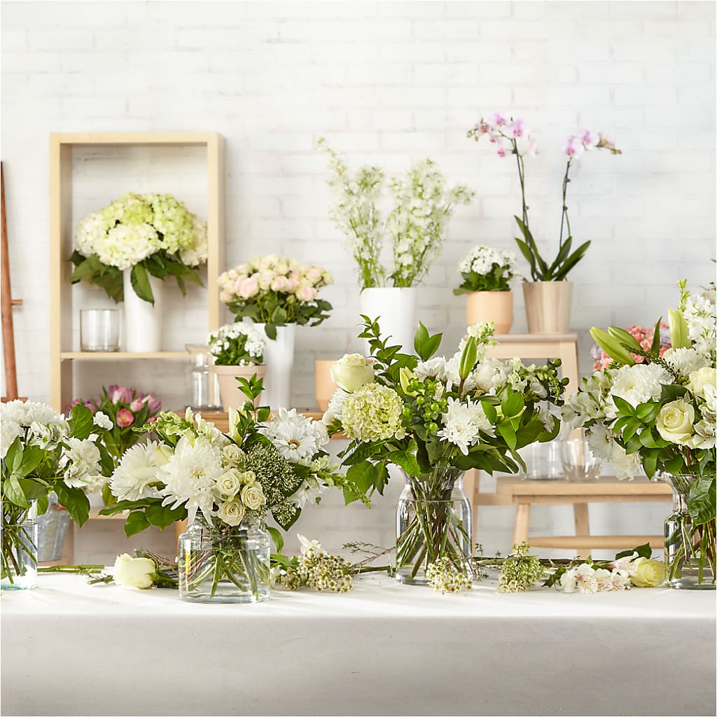 Classic Ivory – A Florist Original –  Flowerama #186, Oklahoma City OK